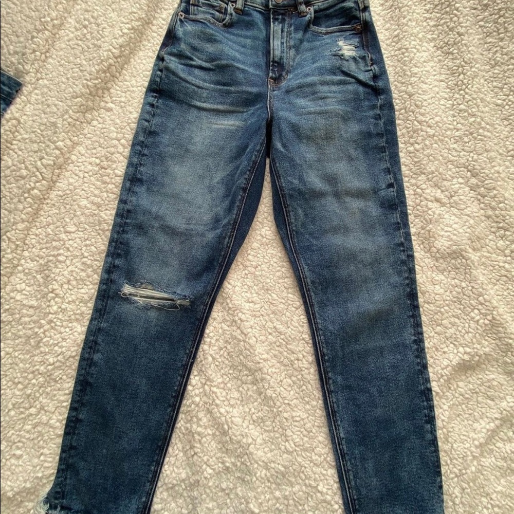 American eagle mom jeans